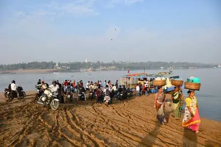 manori beach mumbai 
 खूबसूरत समुद्र तट