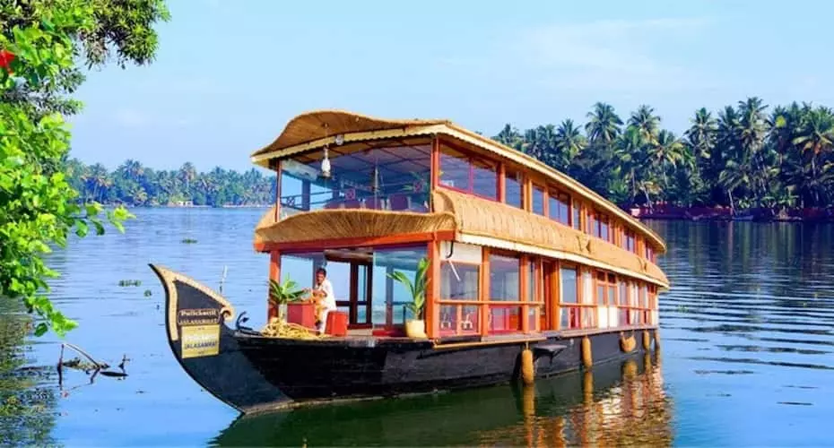 Honeymoon houseboat in alleppey in Hindi