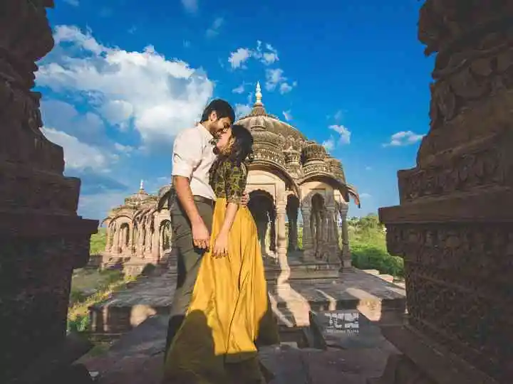 Qutb Shahi Tomb hyderabad pre wedding shoot - हैदराबाद में प्री-वेडिंग शूट लोकेशन