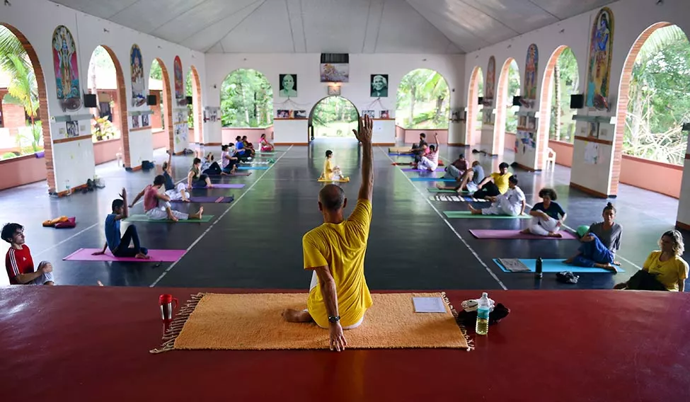 शिवानंद आश्रम - Sivananda ashram rishikesh in Hindi