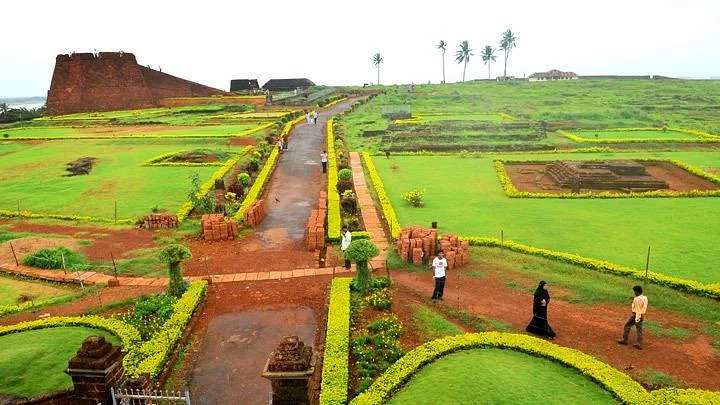 केरल के ऐतिहासिक स्थल बेकल किला- Kerala ke etihasik Sthal Bekal Fort in Hindi