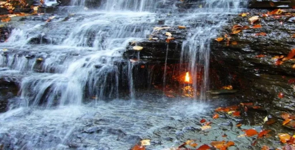 Top 11] दुनिया की सबसे रहस्यमयी जगह | Most Mysterious Places in the World in Hindi