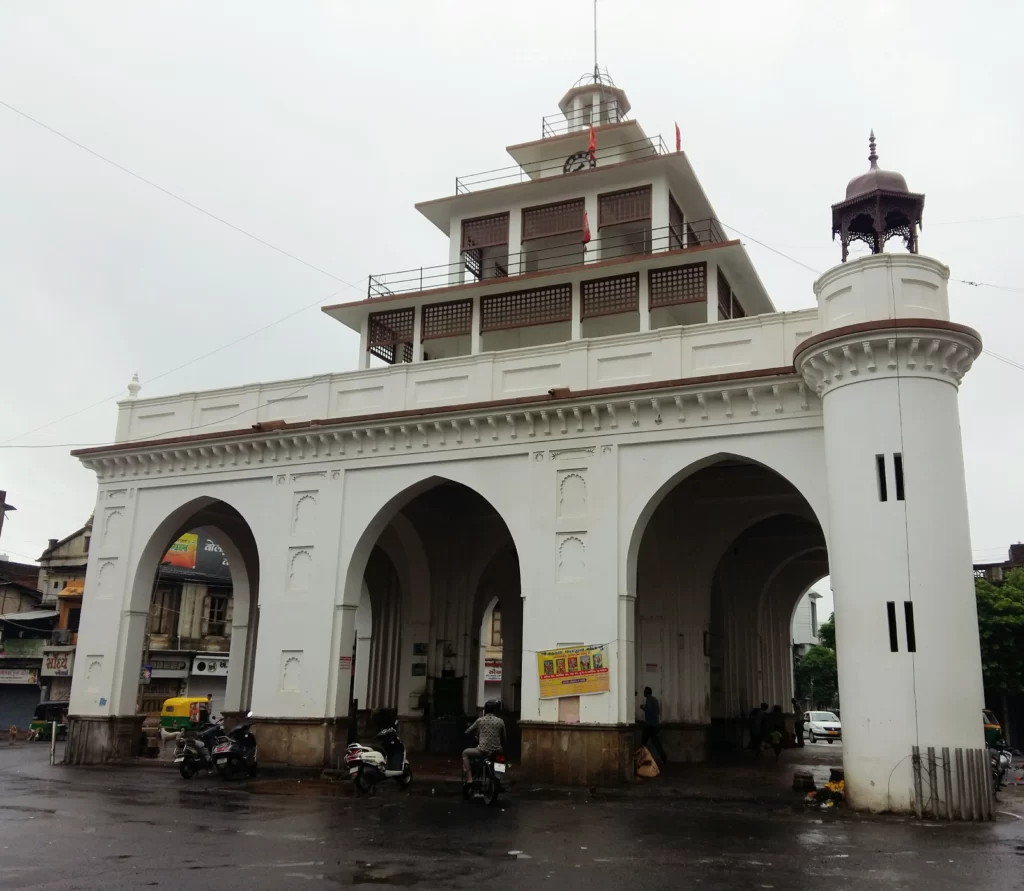 मांडवी गेट-Mandvi Gate | वडोदरा में घूमने की जगह