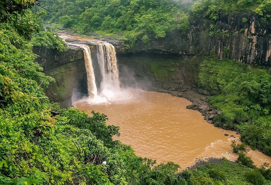 हथिनी जलप्रपात-Hathni Waterfall | वडोदरा में घूमने की जगह