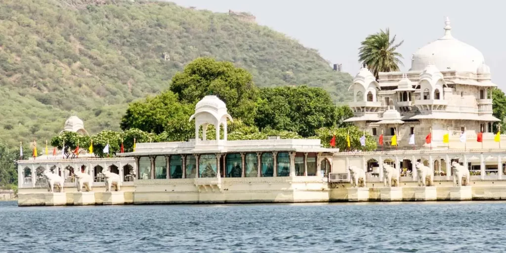 राजस्थान के प्रमुख मंदिर जग मंदिर