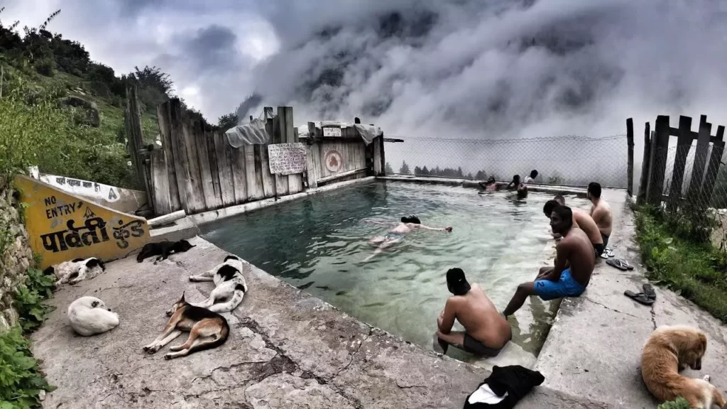 खीरगंगा हॉट स्प्रिंग्स-Kheerganga Hot Springs in hindi