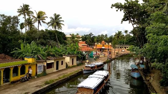 कोच्चि के पास घूमने की जगह कुमारकोम- places to visit near kochi Kumarakom in Hindi