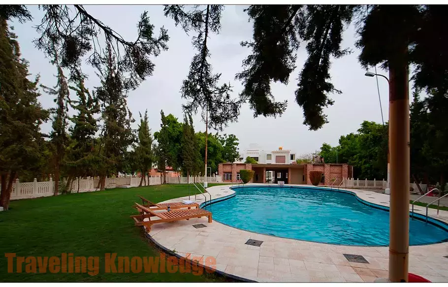 6. लारिया रिज़ॉर्ट - Lariya Resort - जोधपुर के प्रमुख रिसॉर्ट्स और होटल्स