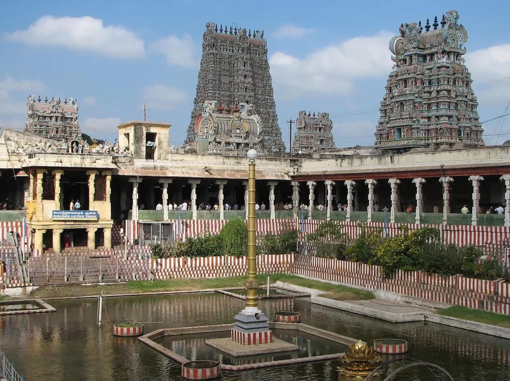 मीनाक्षी मंदिर मदुरै – Meenakshi Temple Madurai In Hindi