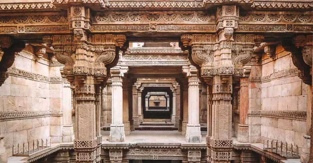 गुजरात में घूमने की जगह अदलज स्टेपवेल