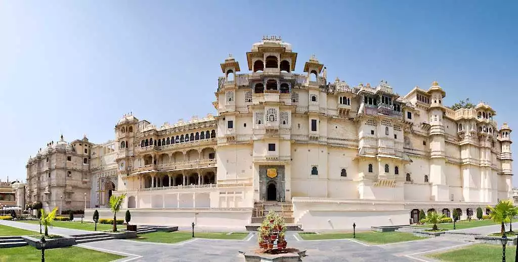 जयपुर के प्रसिद्ध पर्यटन स्थल | Famous Tourist Places in Jaipur in Hindi