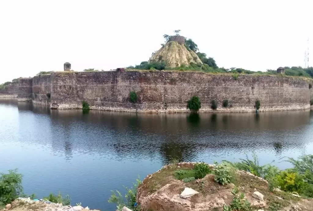  लोहागढ़ किला, भरतपुर - Lohagarh Fort, Bharatpur  - भारत के प्रमुख किले