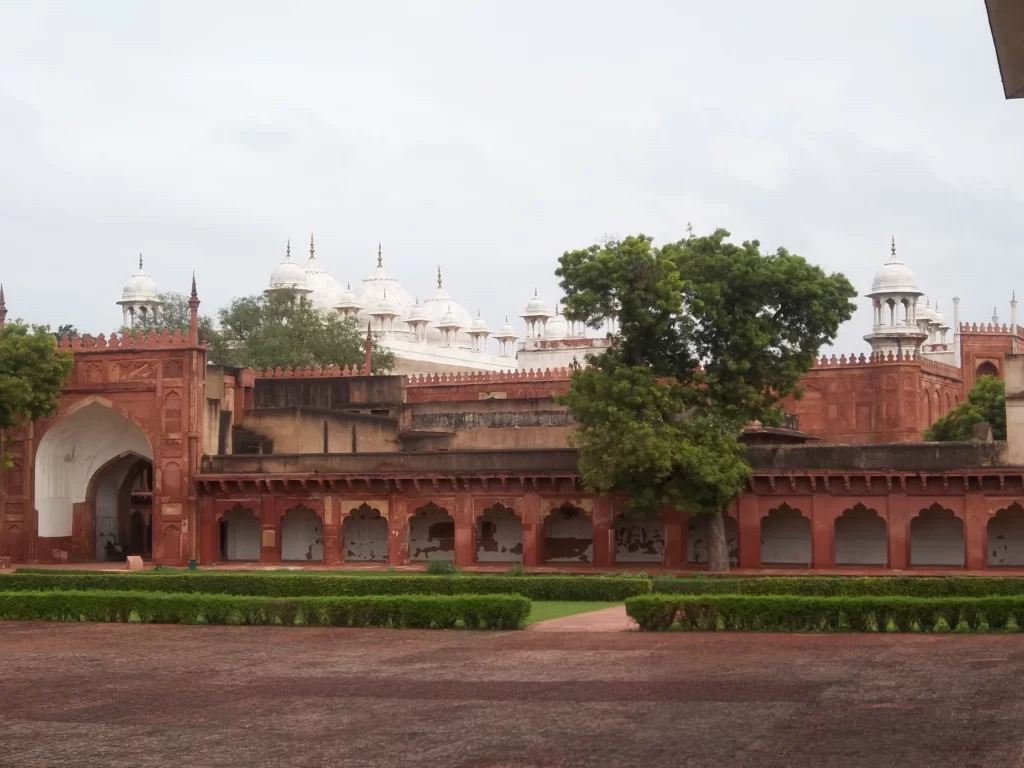 भोपाल के पास दर्शनीय स्थल मोती मस्जिद-Bhopal ke Pass darshniya sthal Moti Masjid in Hindi