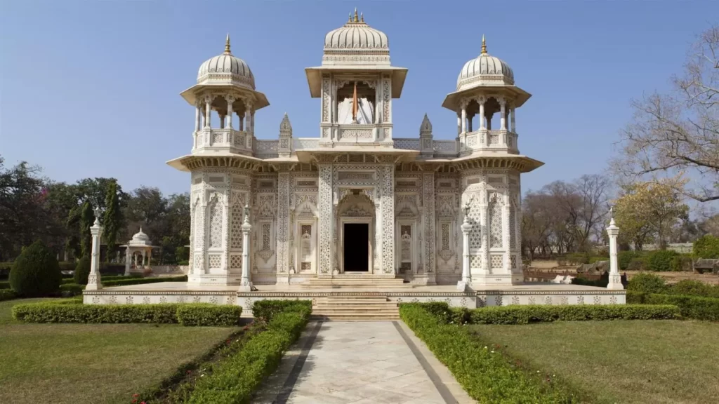 जबलपुर के प्रसिद्ध धार्मिक स्थल शिवपुरी - Jabalpur Ke Prasidh Dharmik Sthal Shivpuri in Hindi