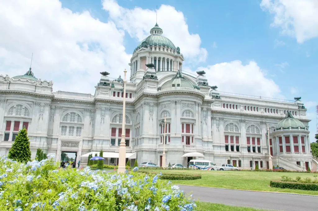 अनंत समखोम सिंहासन हॉल- Ananta Samakhom Throne Hall 