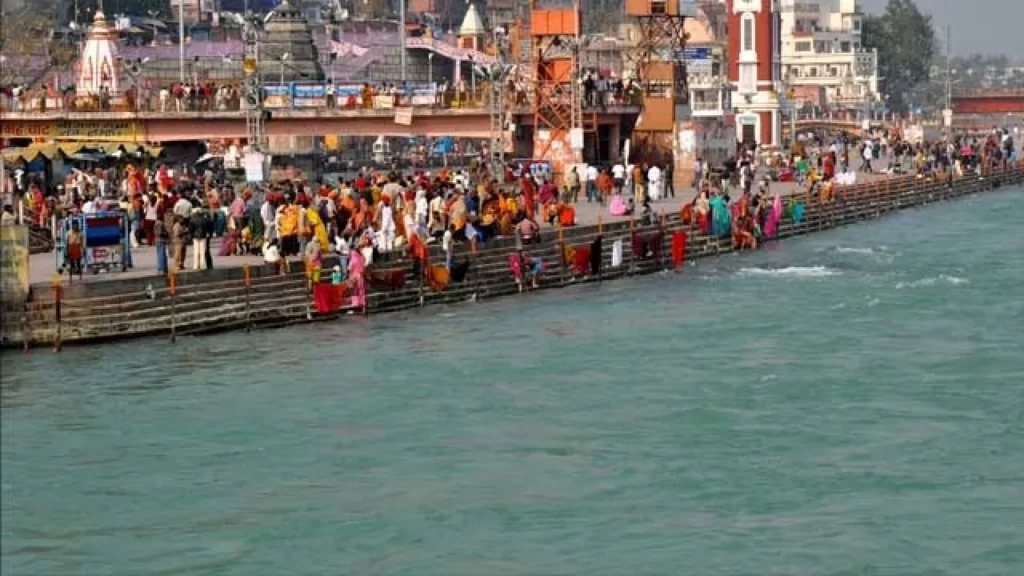 द्वारका के प्रमुख पर्यटन स्थल गोमती नदी - द्वारका में घूमने की जगह