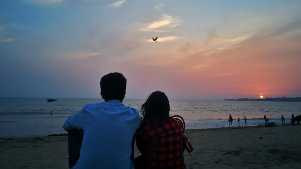 जुहू बीच-Juhu Beach मुंबई में प्री-वेडिंग फोटोशूट लोकेशन