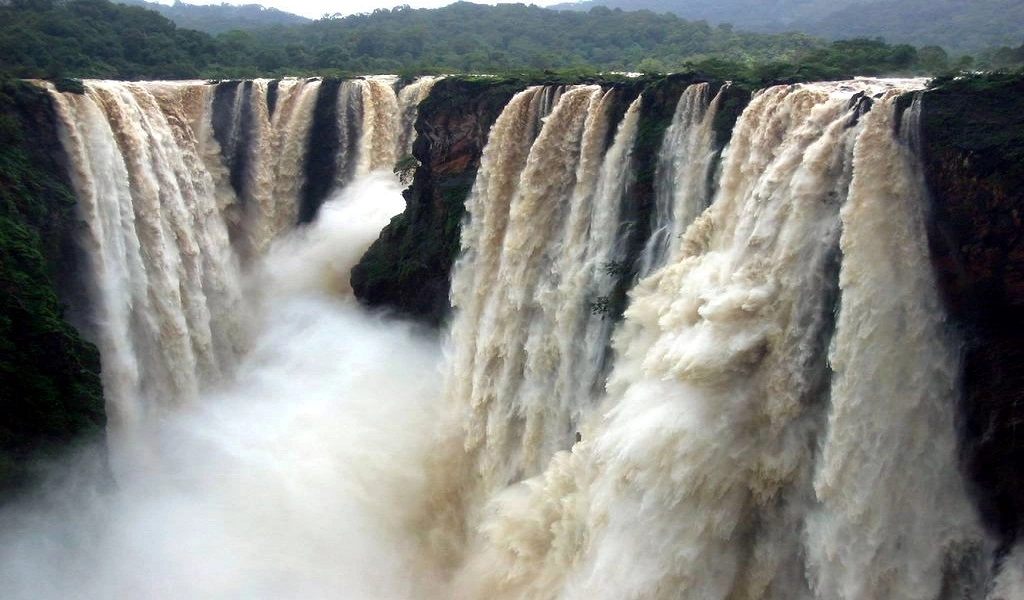कुन फॉल्स-Kune Falls