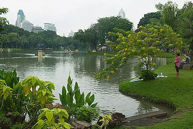 लुम्पिनी पार्क- Lumpini Park 