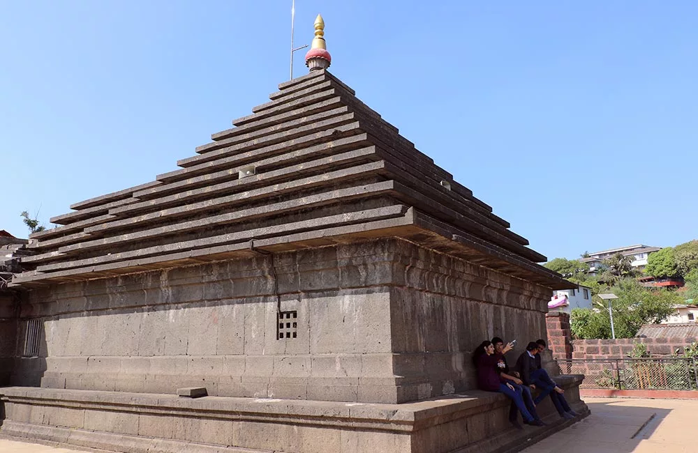 महाबलेश्वर मंदिर-महाबलेश्वर में हनीमून 