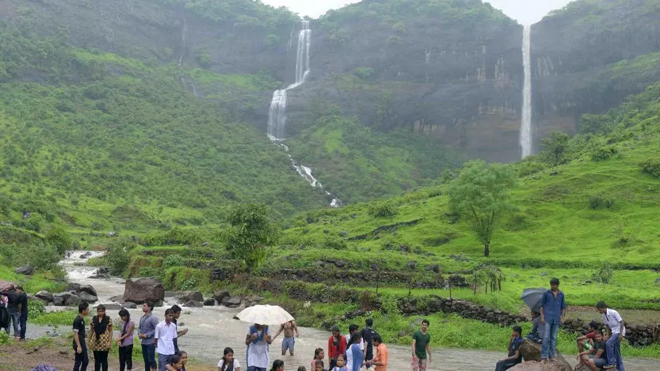 पांडवकड़ा झरने-Pandavkada Waterfalls- मुंबई के पास खारघर में घूमने की जगह