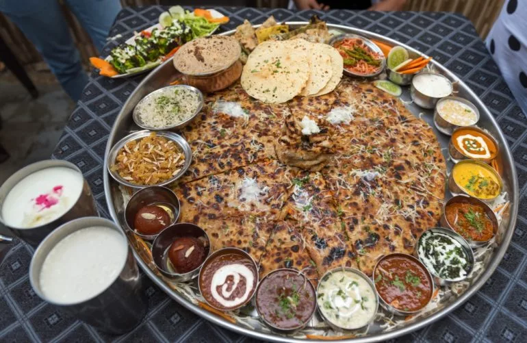 पुणे व्यंजन-Pune Cuisine पुणे में करने के लिए रोमांचक चीजें
