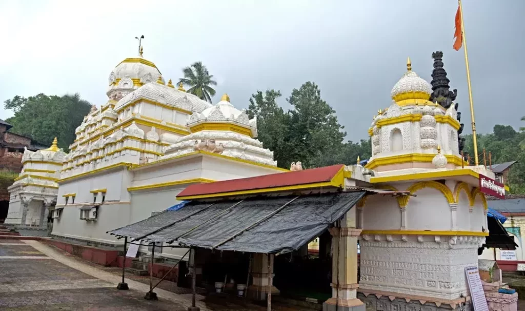 सोमनाथ में दर्शनीय स्थल श्री परशुराम मंदिर - सोमनाथ में घूमने की जगह