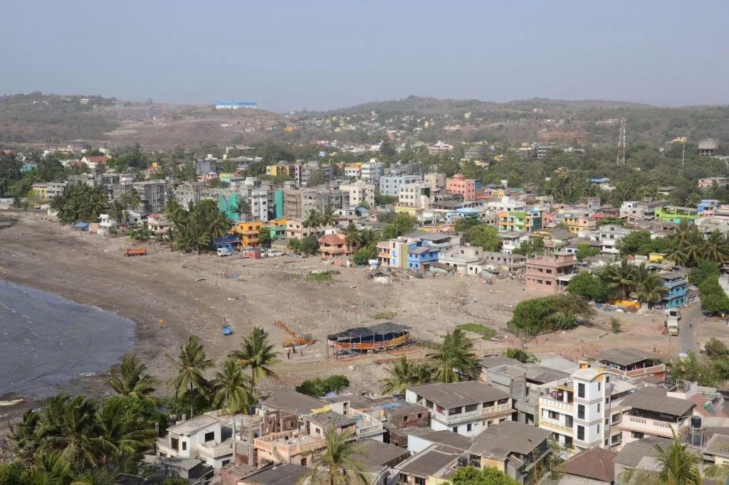 उत्तान बीच-Uttan Beach