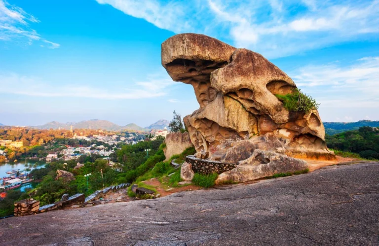 Best Hidden Places in Mount Abu in Hindi