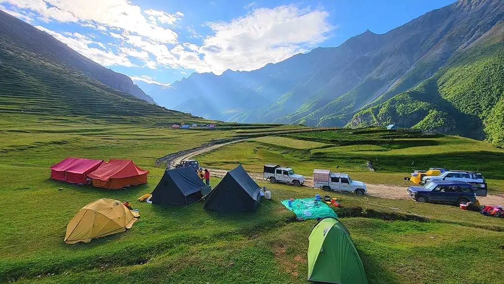 Cliffhanger Himachal Pradesh in Hindi