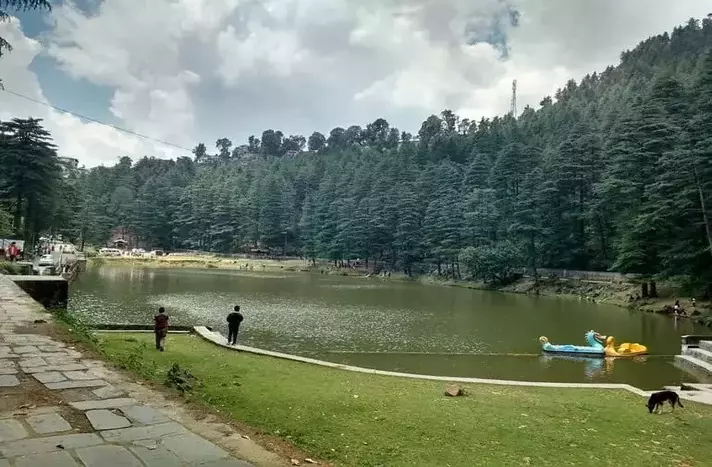 Dal Lake mcleodganj in HIndi