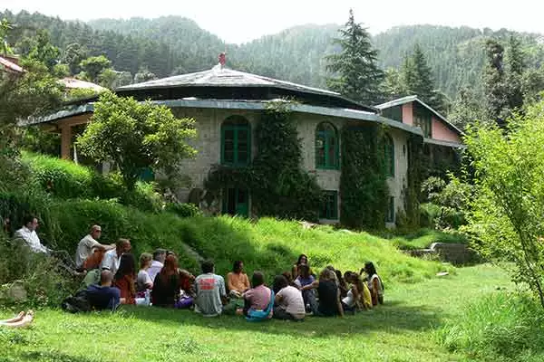 Vipassana Meditation Center mcleodganj - मैकलोडगंज में घूमने की जगह