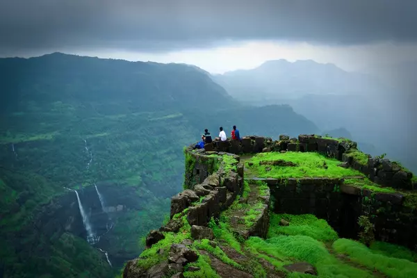 Best Tourist Places in Rajasthan in rainy season in Hindi