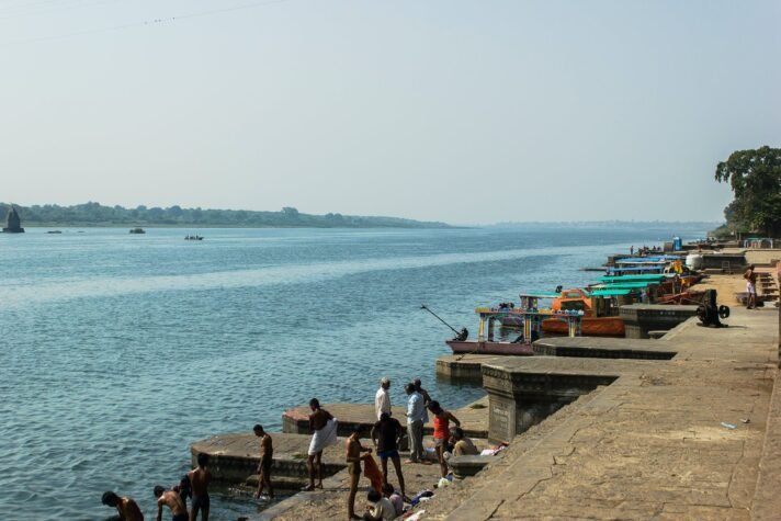 people on the port