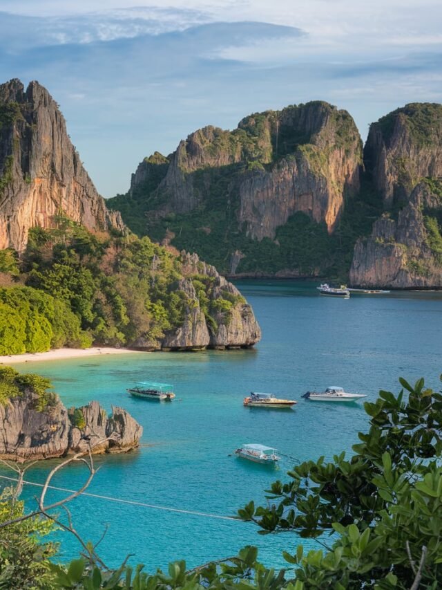 10 Best Places to Visit in Thailand For First Timer