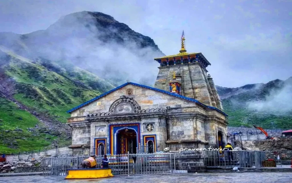 उत्तराखंड में पर्यटन स्थल | Utrakhand Mein Ghumne Ki Jagah in Hindi