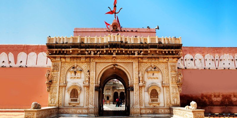 भारत के 10 अद्भुत और रहस्यमयी मंदिर